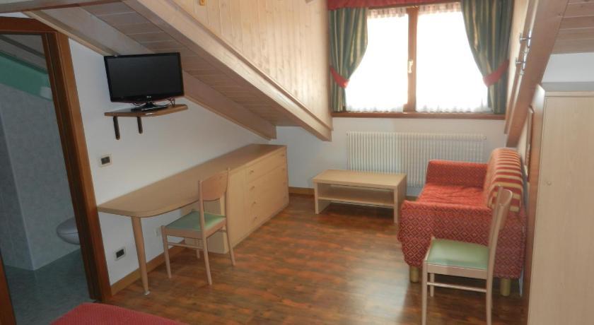 Maffei Hotel Pinzolo Ruang foto