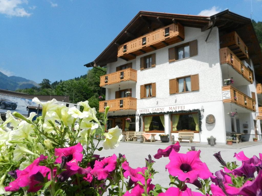 Maffei Hotel Pinzolo Bagian luar foto