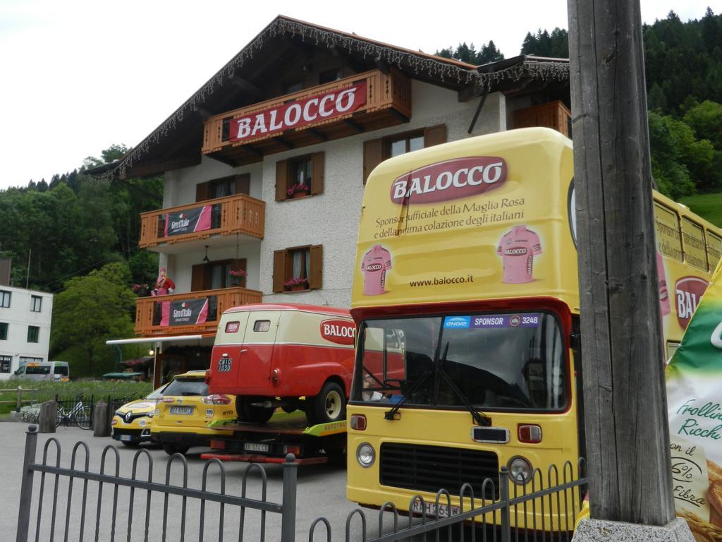 Maffei Hotel Pinzolo Bagian luar foto