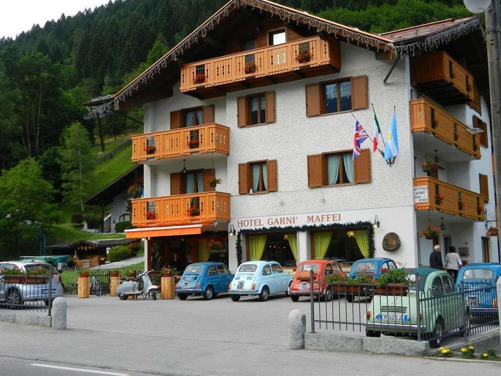 Maffei Hotel Pinzolo Bagian luar foto